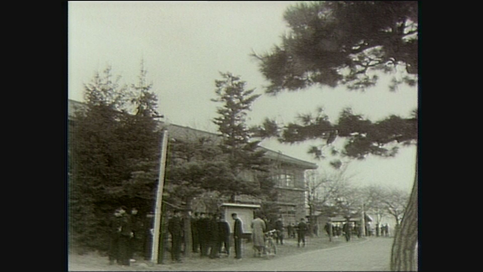 県立長野高校で入学試験（1960年）イメージ