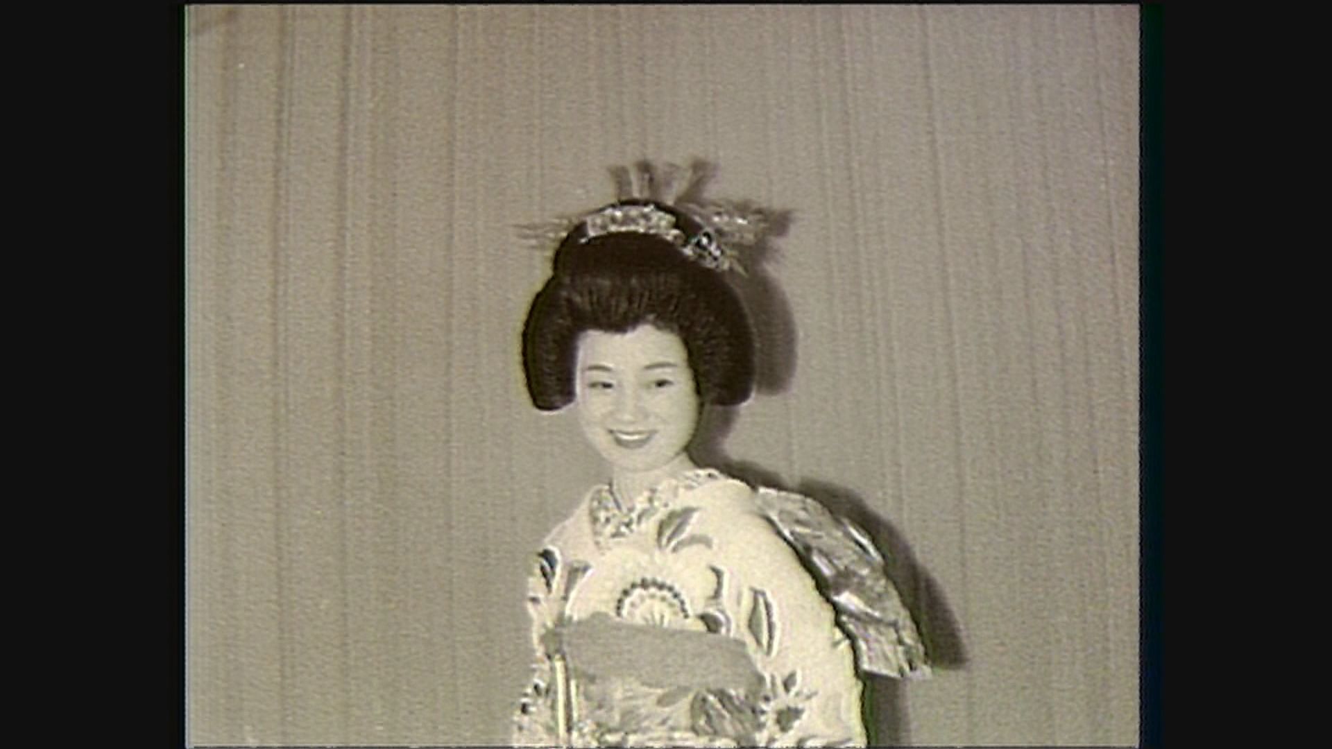 新年を前に…　日本髪の講習会（1958年）イメージ